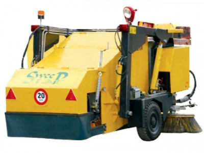 driving for cleanliness kmc brings back mechanical sweepers to karachi driving for cleanliness kmc brings back mechanical sweepers to karachi