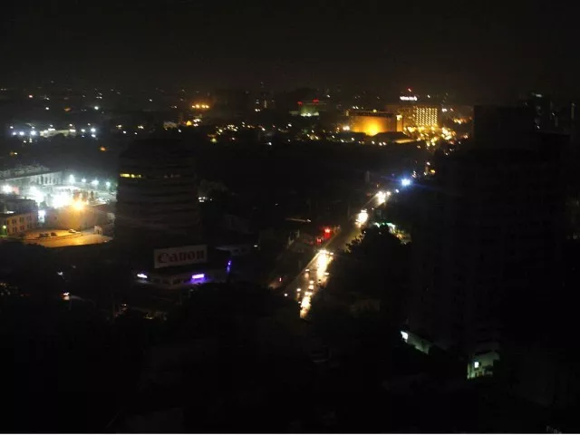 karachi city stumbles once again into the darkness major areas are facing blackouts photo online karachi city stumbles once again into the darkness major areas are facing blackouts photo online