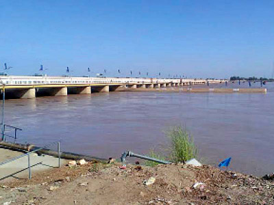 coming through low flood passes through guddu barrage