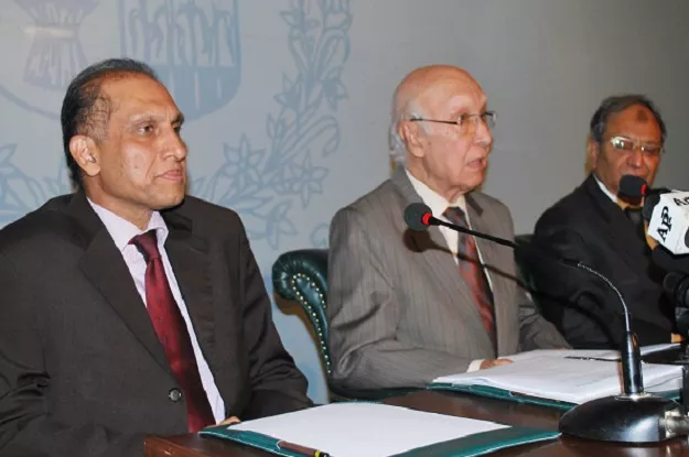 pm s adviser says key leaders of afghan taliban took part in talks photo inp pm s adviser says key leaders of afghan taliban took part in talks photo inp