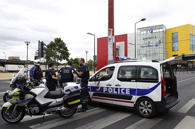 the mall was promptly evacuated but according to police 18 employees had remained inside photo afp