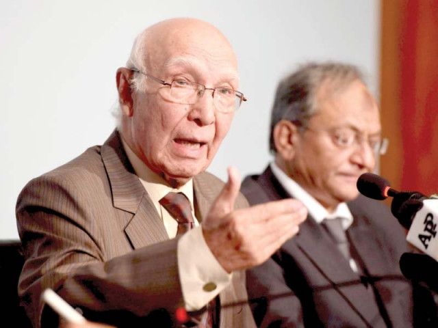 sartaj aziz briefs the media in islamabad photo afp sartaj aziz briefs the media in islamabad photo afp