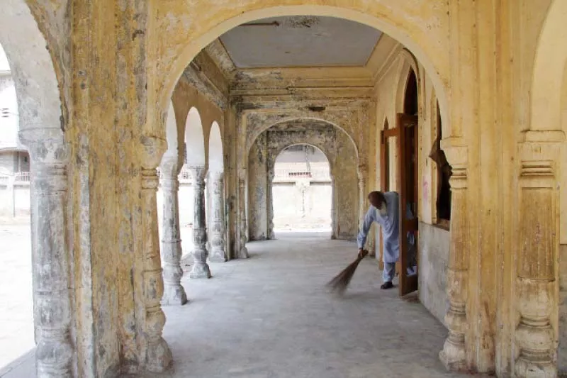 sayed bahadar ali is a self appointed caretaker at the samadhi he says he has been living at the samadhi since 1947 photo abid nawaz express sayed bahadar ali is a self appointed caretaker at the samadhi he says he has been living at the samadhi since 1947 photo abid nawaz express