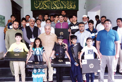 punjab to train 2 million workers by 2017 cm