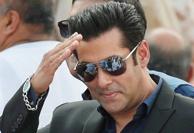 salman khan also thanked fakhr e alam chairman of sindh censor board salman khan also thanked fakhr e alam chairman of sindh censor board
