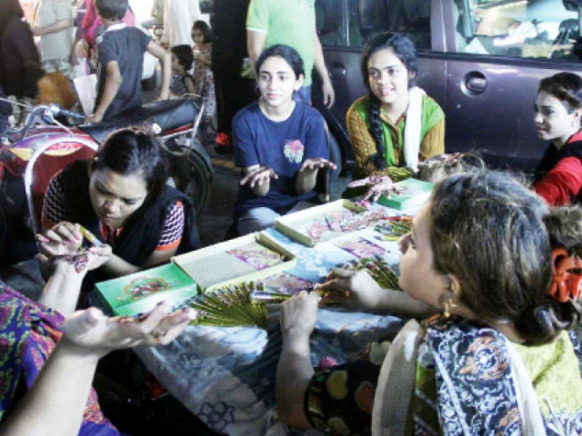 mehndi stalls and shops selling bangles did roaring business in other areas photos shafiq malik express mehndi stalls and shops selling bangles did roaring business in other areas photos shafiq malik express