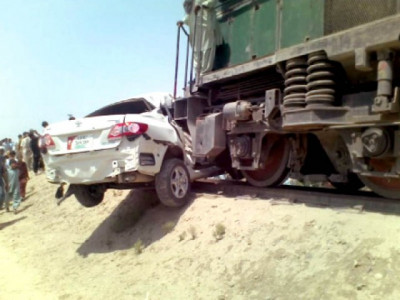 6 dead as train collides with car in hyderabad