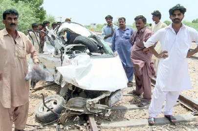 collision between train and car leaves six of a family dead collision between train and car leaves six of a family dead