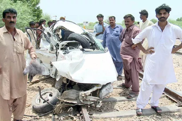two separate road accidents in tando muhammad khan also claimed six lives photo nni two separate road accidents in tando muhammad khan also claimed six lives photo nni