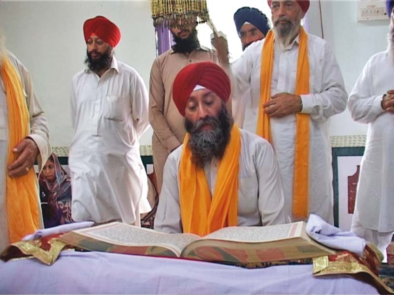 sikh leader baba hurmeet singh leads the prayer ceremony photo express