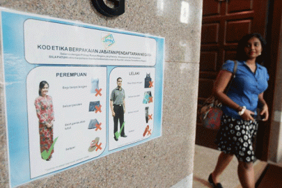 malaysian activists question role of muslim fashion police malaysian activists question role of muslim fashion police