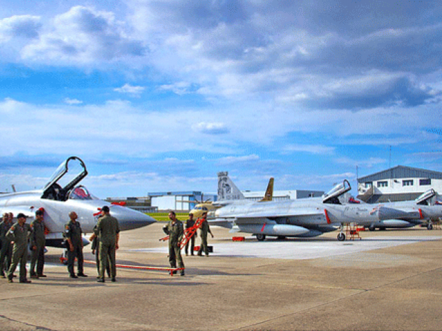 paf jf  17 aircraft parked at le bourget photo app