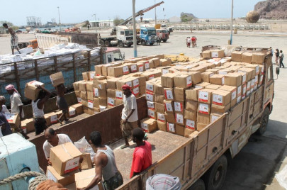 un ship brings food aid to yemeni port of aden un ship brings food aid to yemeni port of aden