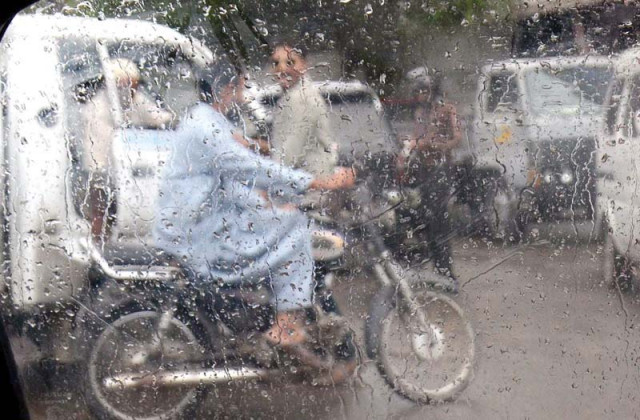 raindrops fall on the window of a vehicle karachi witnessed 12mm of rainfall on tuesday night and some light showers on wednesday but there is a forecast for heavy rainfall starting thursday photo inp raindrops fall on the window of a vehicle karachi witnessed 12mm of rainfall on tuesday night and some light showers on wednesday but there is a forecast for heavy rainfall starting thursday photo inp