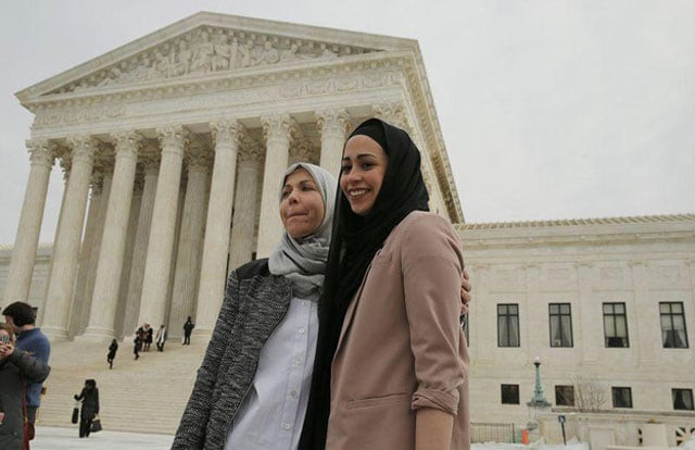 company denies job to muslim woman says scarf violates the company 039 s 039 look policy photo reuters company denies job to muslim woman says scarf violates the company 039 s 039 look policy photo reuters