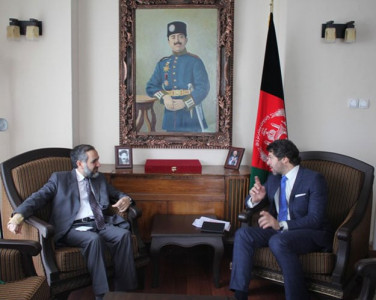 afghanistan summons pakistani envoy over cross border shelling