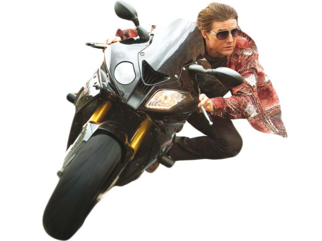 cruise s is not only committed to the role and the stunts but also to the filmmaking process photo file cruise s is not only committed to the role and the stunts but also to the filmmaking process photo file