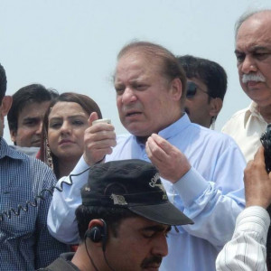 pm reviews flood relief operations in rahim yar khan