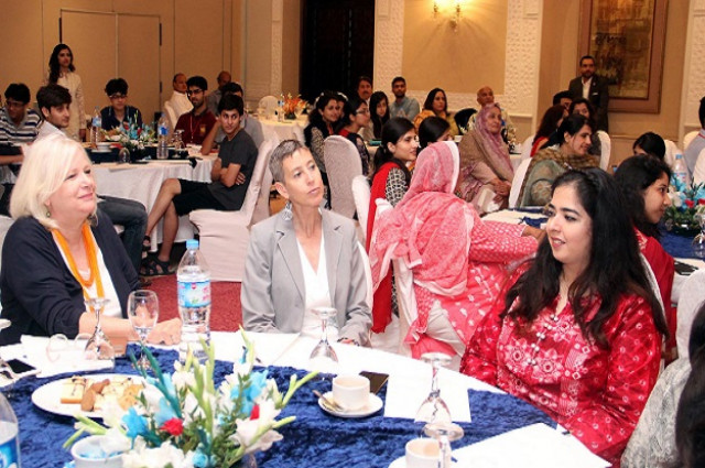 usefp holds pre departure seminar for pakistani students photo inp usefp holds pre departure seminar for pakistani students photo inp
