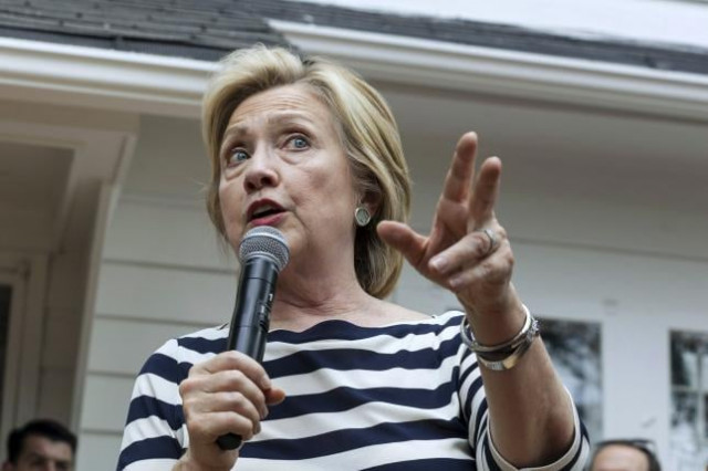 democratic us presidential candidate hillary clinton speaks to supporters at the home of sean and vidyha bagniewski in the beaverdale area of des moines iowa july 25 2015 photo reuters democratic us presidential candidate hillary clinton speaks to supporters at the home of sean and vidyha bagniewski in the beaverdale area of des moines iowa july 25 2015 photo reuters