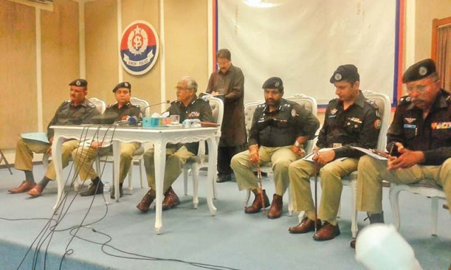 aig traffic khadim hussain bhatti addresses a news conference photo express aig traffic khadim hussain bhatti addresses a news conference photo express