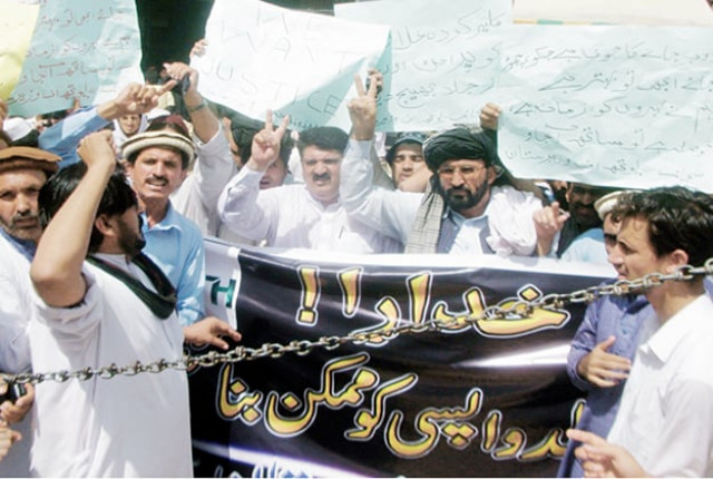 orakzai s tribespeople demand repatriation along similar pattern photo nni