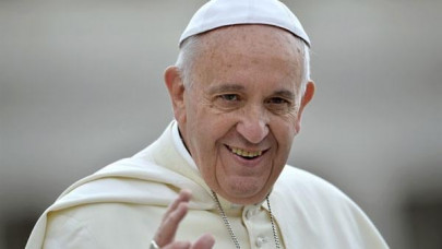 pope urges youngsters to marry