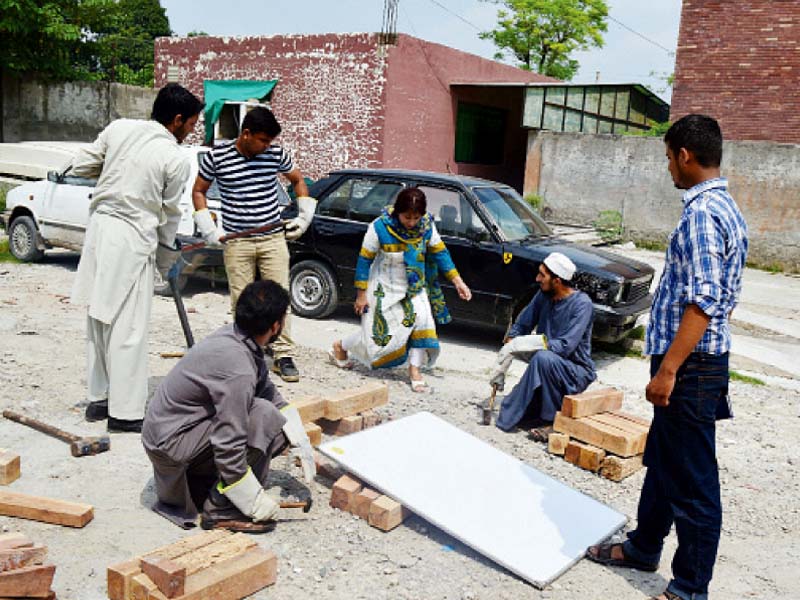 emergency officer deeba shahnaz trains participants in search and rescue methods photo express