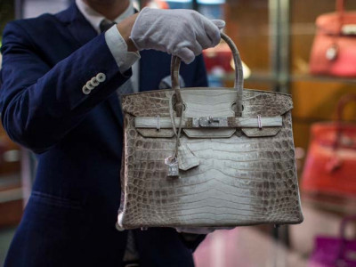herm s responds to birkin s request to remove her name from iconic bag