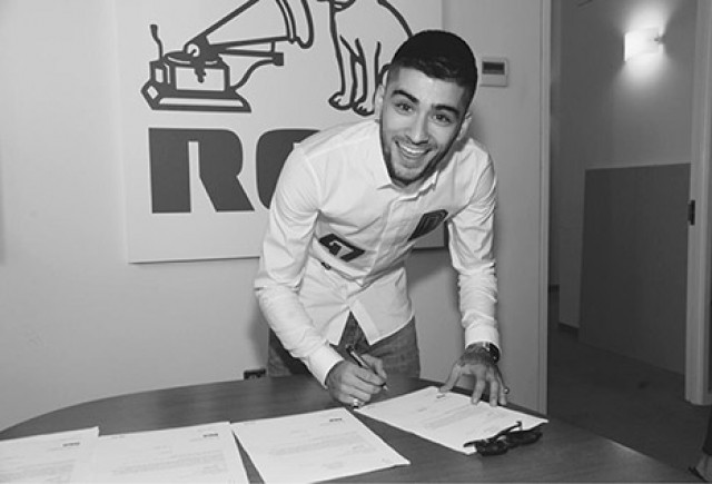 zayn malik has signed to rca records four months after leaving chart topping boy band one direction photo usmagazine zayn malik has signed to rca records four months after leaving chart topping boy band one direction photo usmagazine