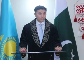 kazakhstan offers to fully fund new trade corridors
