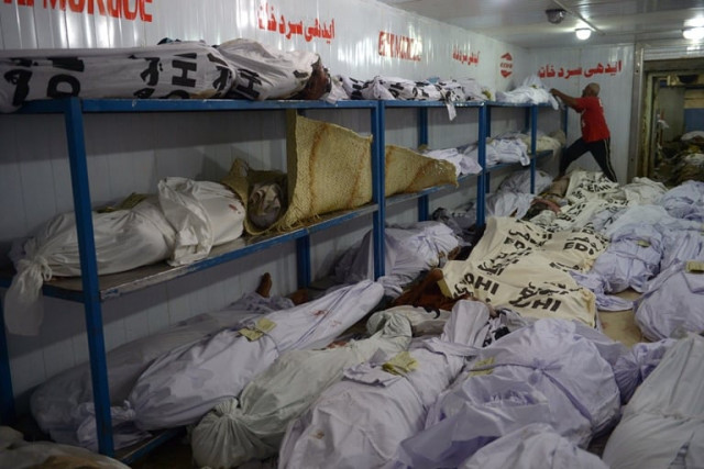 bodies seen lying in an edhi morgue after the killer heatwave photo file bodies seen lying in an edhi morgue after the killer heatwave photo file