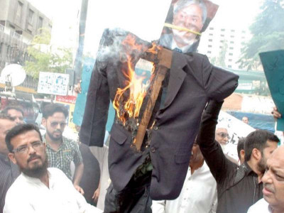 withholding tax saga govt comes one step forward in negotiation