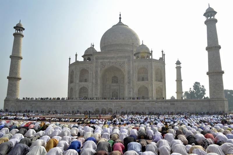 muslims offer eid al adha prayers in front of the historic taj mahal in the northern indian city of agra photo reuters