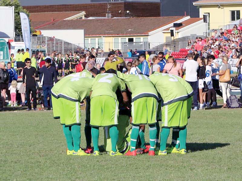 pakistan s extraordinary performance ignited the interest of over 3 000 pakistanis in norway who came out to support the team and even wept with them after the semi final loss photo courtesy azad foundation