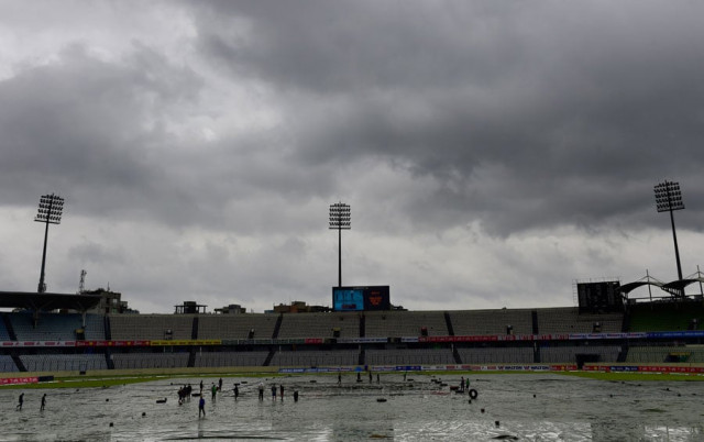 rain continued for the third successive day leaving the second and final test headed for a draw with just one day remaining photo afp rain continued for the third successive day leaving the second and final test headed for a draw with just one day remaining photo afp