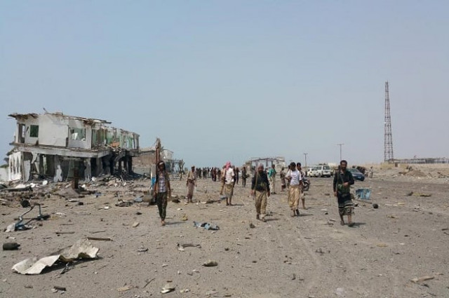 southern resistance fighters gather in the al alam entrance of yemen 039 s southern port city of aden after taking control from houthi fighters july 31 2015 photo reuters southern resistance fighters gather in the al alam entrance of yemen 039 s southern port city of aden after taking control from houthi fighters july 31 2015 photo reuters