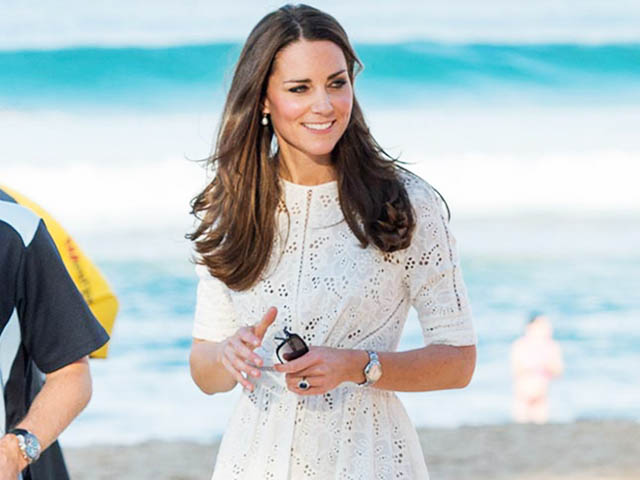 the duchess of cambridge can now swim 98 feet underwater photo elle