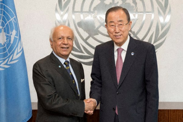 qazi shaukat fareed his credentials to un secretary general ban ki moon read a statement issued by un photo courtesy un qazi shaukat fareed his credentials to un secretary general ban ki moon read a statement issued by un photo courtesy un