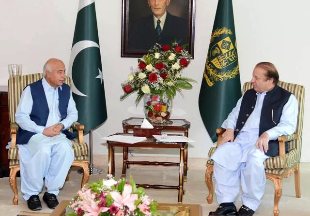 prime minister nawaz sharif l in a meeting with balochistan chief minister dr abdul malik baloch on tuesday photo pid prime minister nawaz sharif l in a meeting with balochistan chief minister dr abdul malik baloch on tuesday photo pid