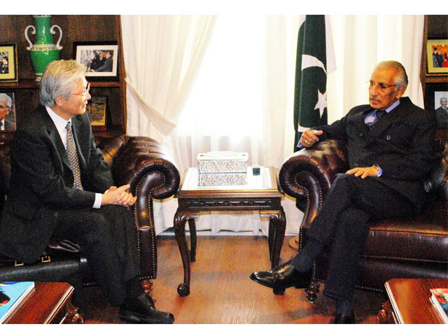 special assistant to prime minister on foreign affairs tariq fatemi meets deputy special representative of the un secretary general for afghanistan tadamichi yamamoto in islamabad on august 5 2015 photo pid
