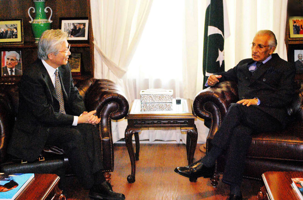 pm s special assistant tariq fatemi discusses the peace process with un envoy photo inp