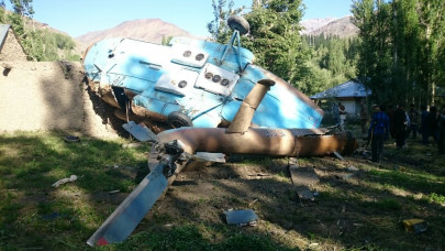 paf helicopter carrying flood relief goods crash lands in chitral