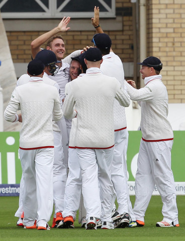 england bowler stuart broad 2l celebrates taking the wicket of australia captain michael clarke on the first day of the fourth ashes cricket test match between england and australia at trent bridge in nottingham england on august 6 2015 photo afp england bowler stuart broad 2l celebrates taking the wicket of australia captain michael clarke on the first day of the fourth ashes cricket test match between england and australia at trent bridge in nottingham england on august 6 2015 photo afp
