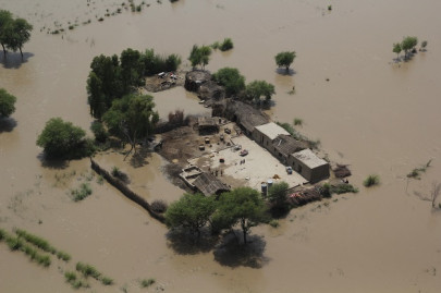 flood havoc pir adil dyke breach inundates 7 villages