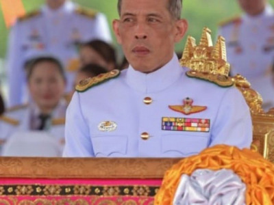 thai man jailed for 30 yrs for insulting royals on facebook