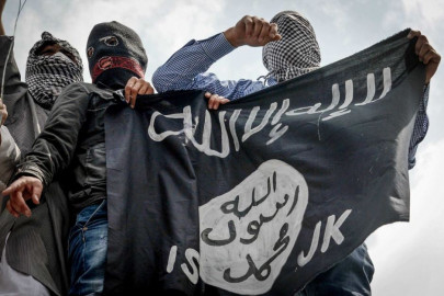 islamic state executes 19 girls in mosul for refusing to have sex with fighters islamic state executes 19 girls in mosul for refusing to have sex with fighters