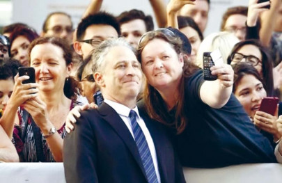 farewell jon stewart signs off from the daily show with nostalgia