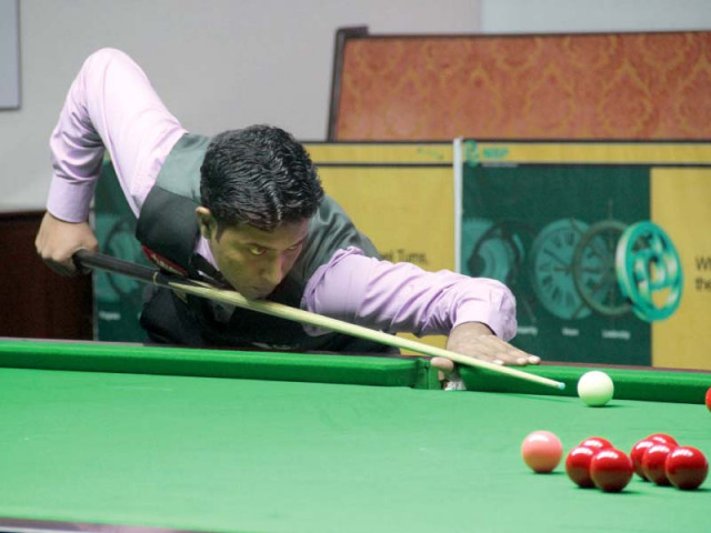 after winning one match and losing the next asif redeemed himself by defeating india s chawla 4 1 in his third match photo file after winning one match and losing the next asif redeemed himself by defeating india s chawla 4 1 in his third match photo file