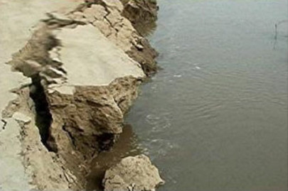 team work breach in sagiyoon matiari bund averted